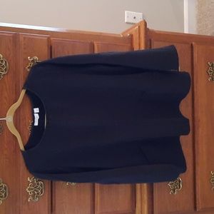 LIKE NEW.  Denim & Co Pullover